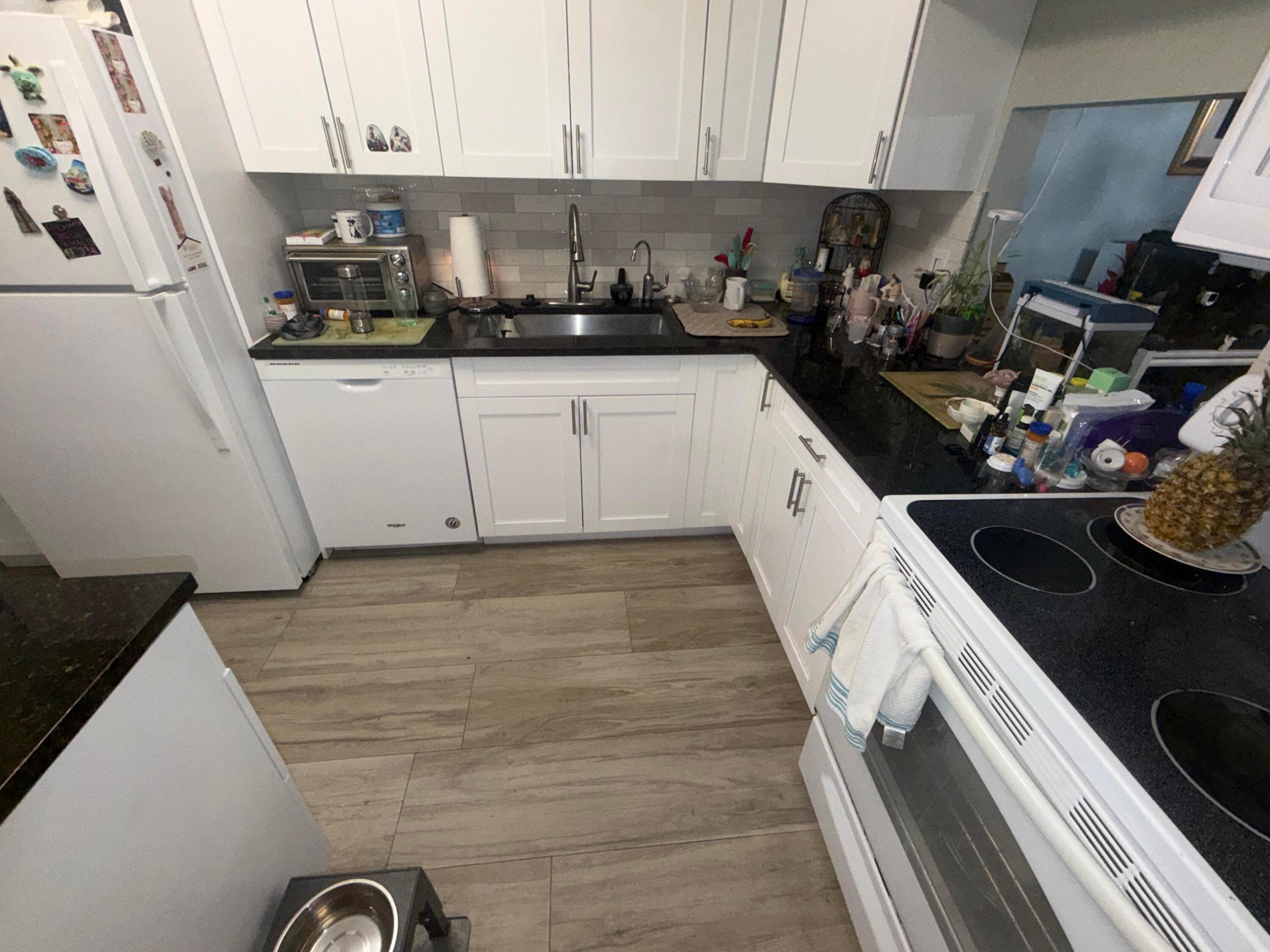 GOLDEN LAKES VILLAGE CONDO M - Residential