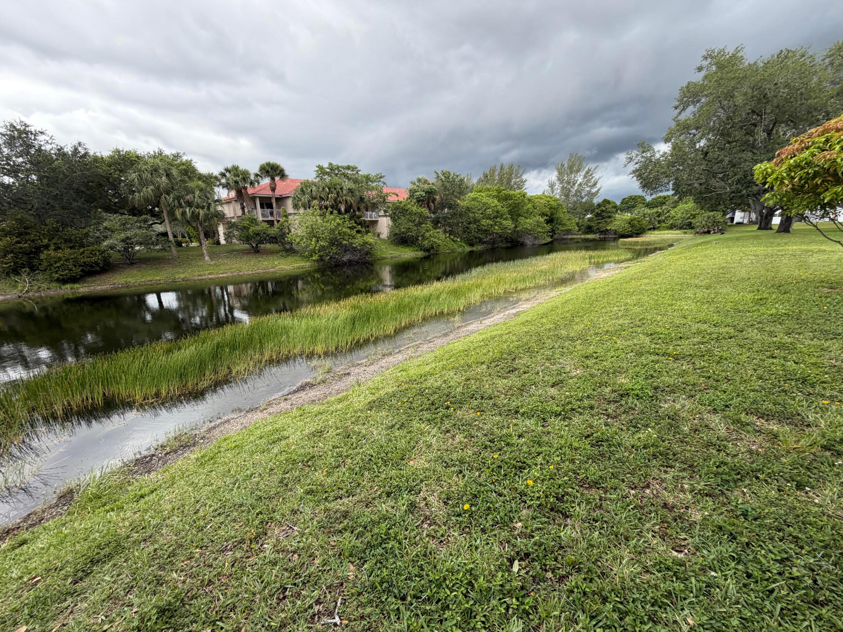 GOLDEN LAKES VILLAGE CONDO M - Residential