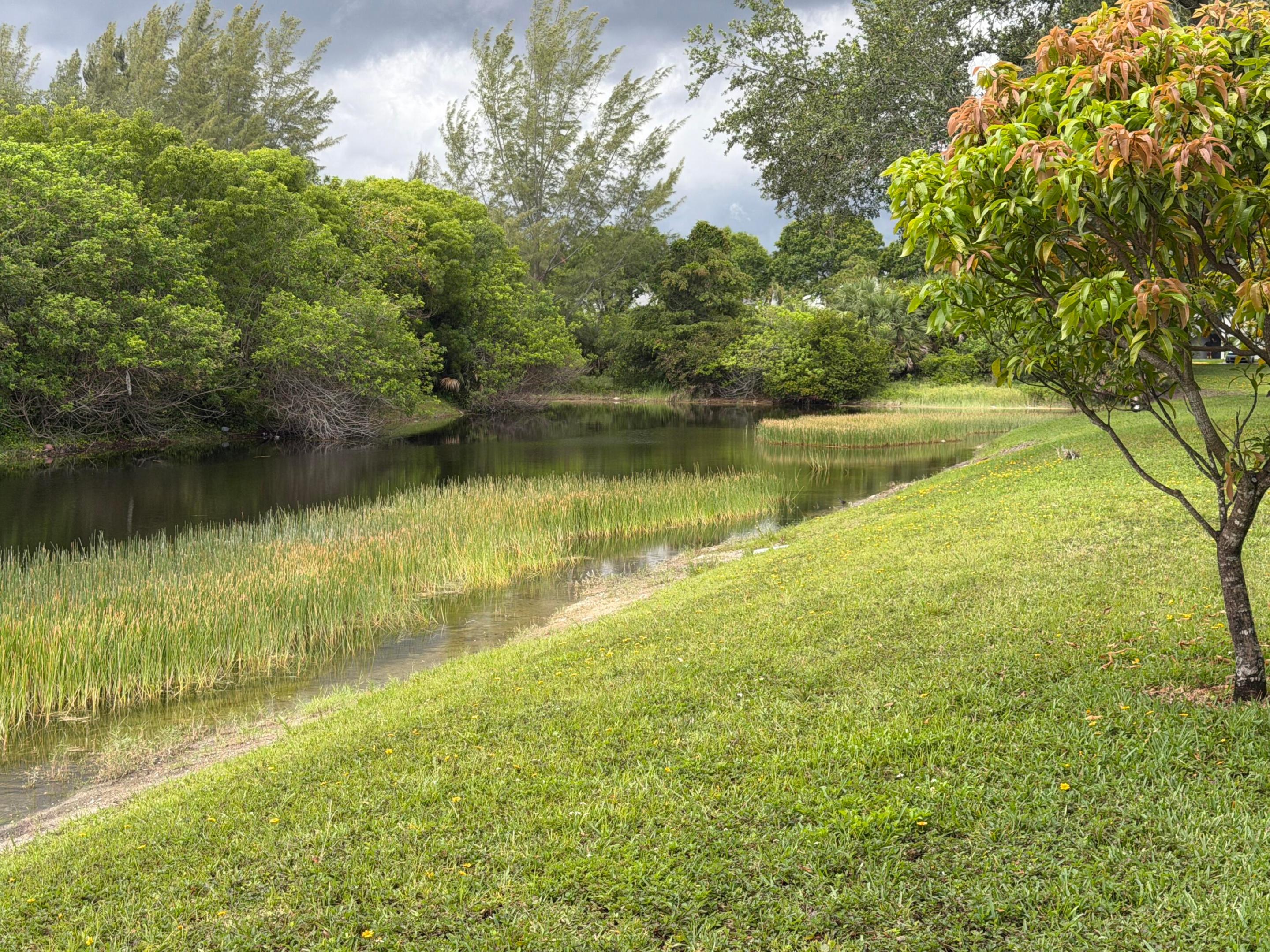GOLDEN LAKES VILLAGE CONDO M - Residential