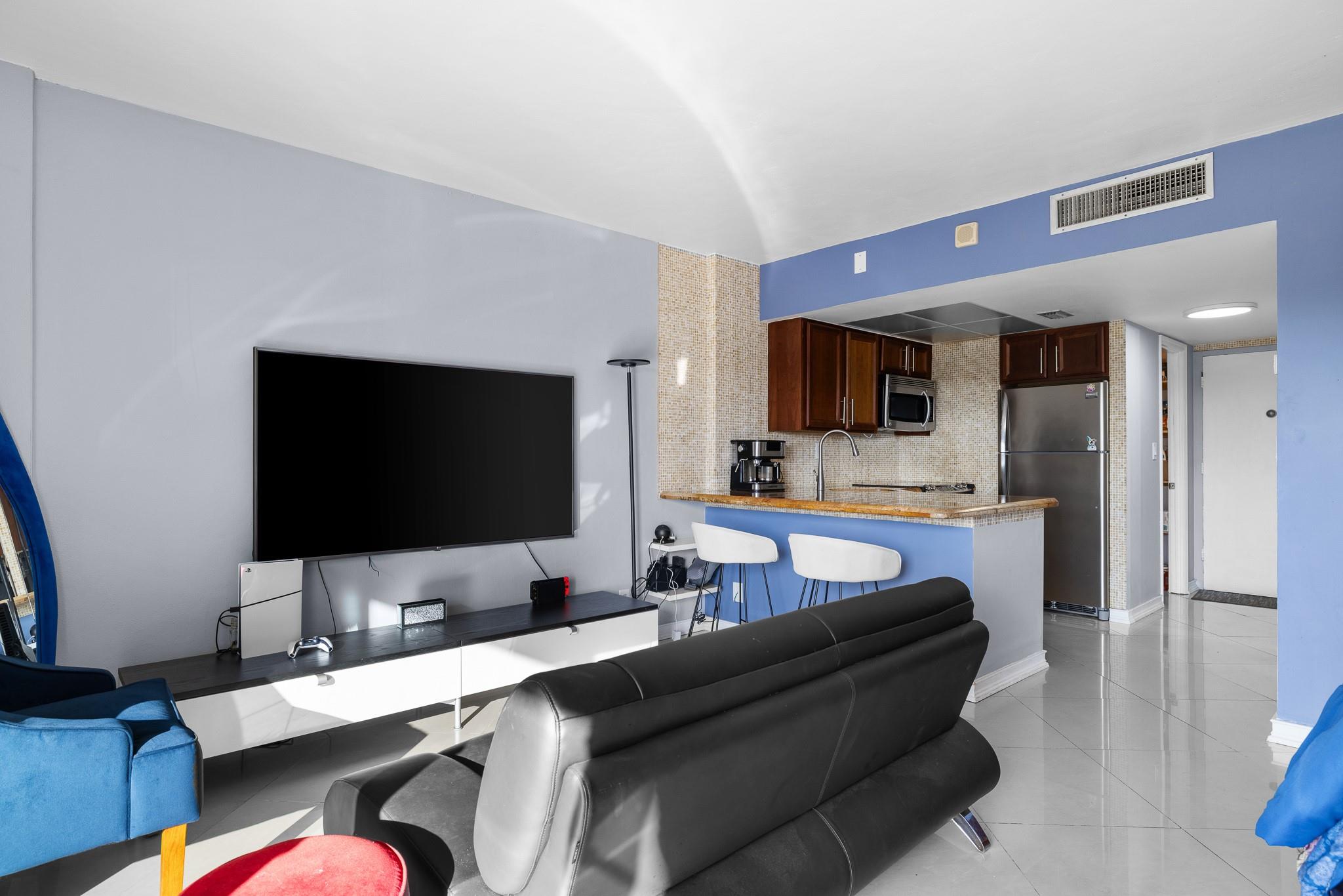 Lauderdale Tower Condo - Residential Lease