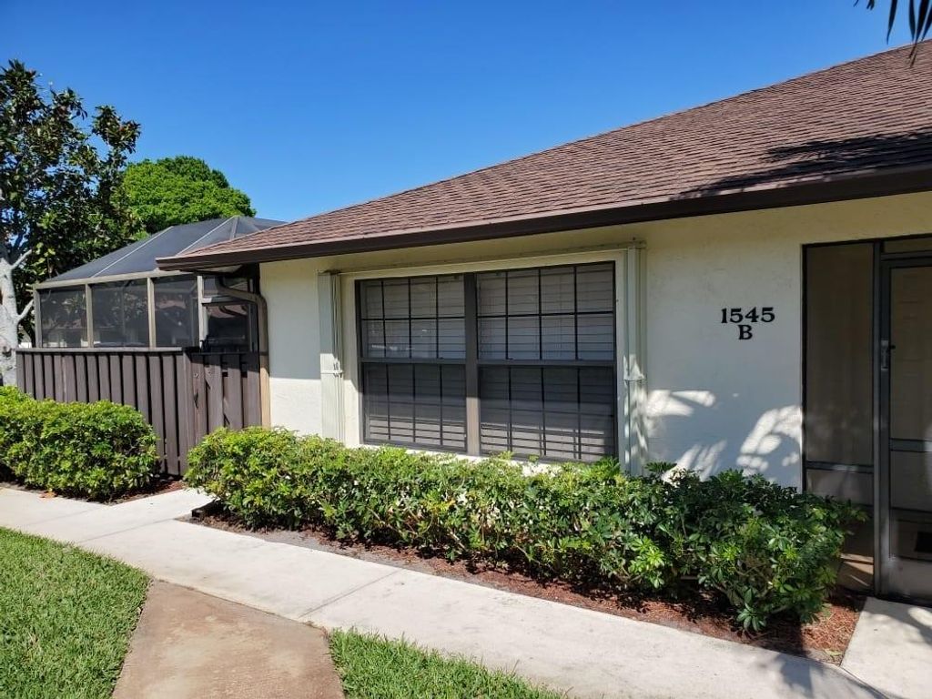 Photo of 1545 Pheasant Walk #B, Fort Pierce, FL 34950 (MLS # F10275473)
