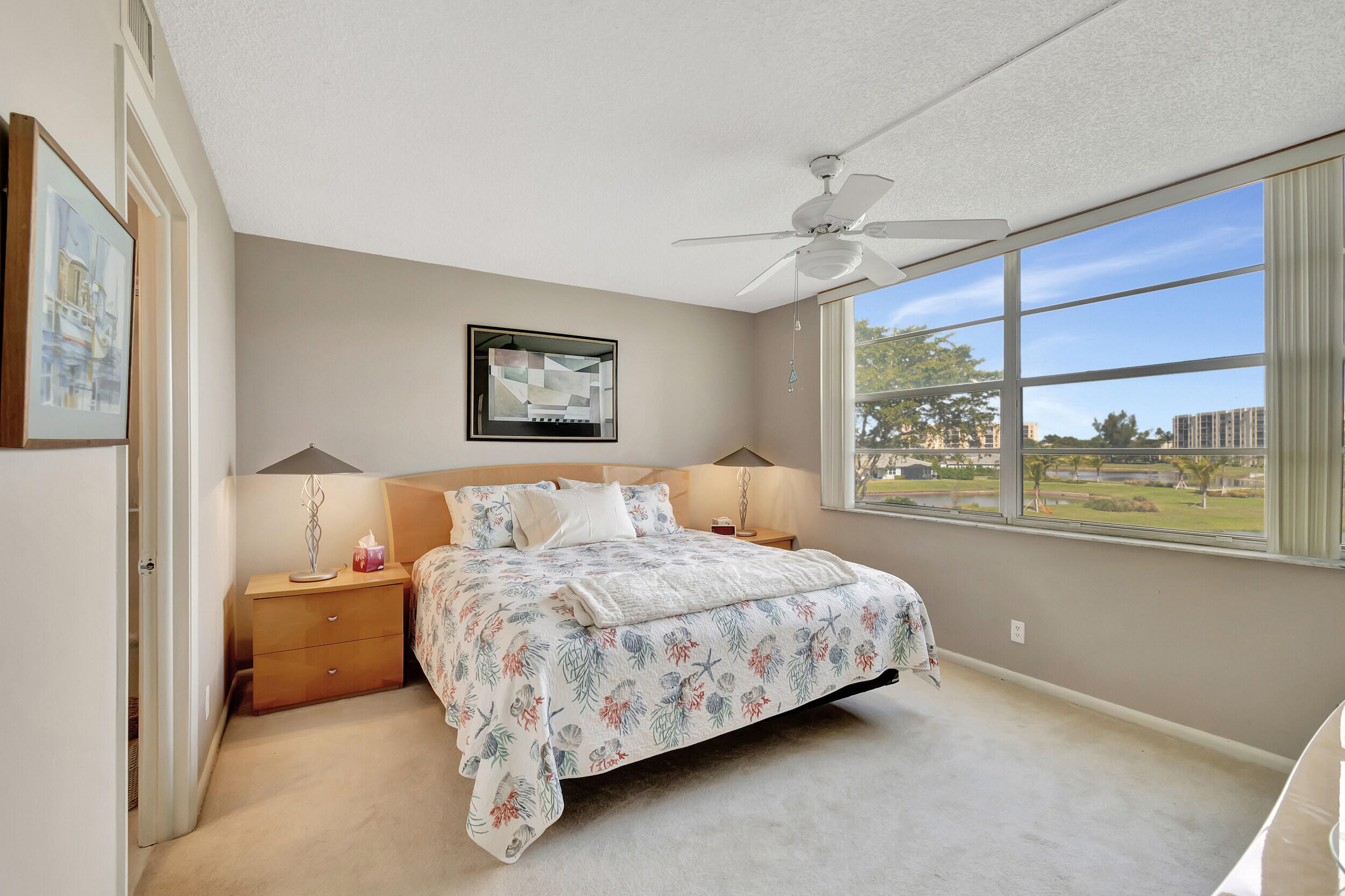 VILLAGES OF ORIOLE ABBEY CONDO - Residential