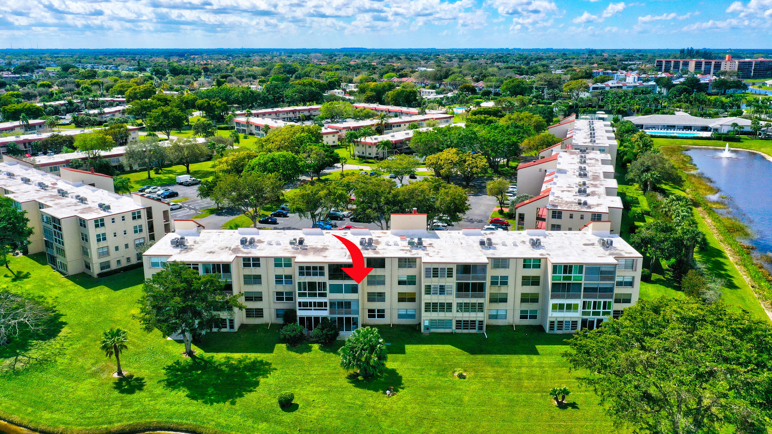 VILLAGES OF ORIOLE ABBEY CONDO - Residential