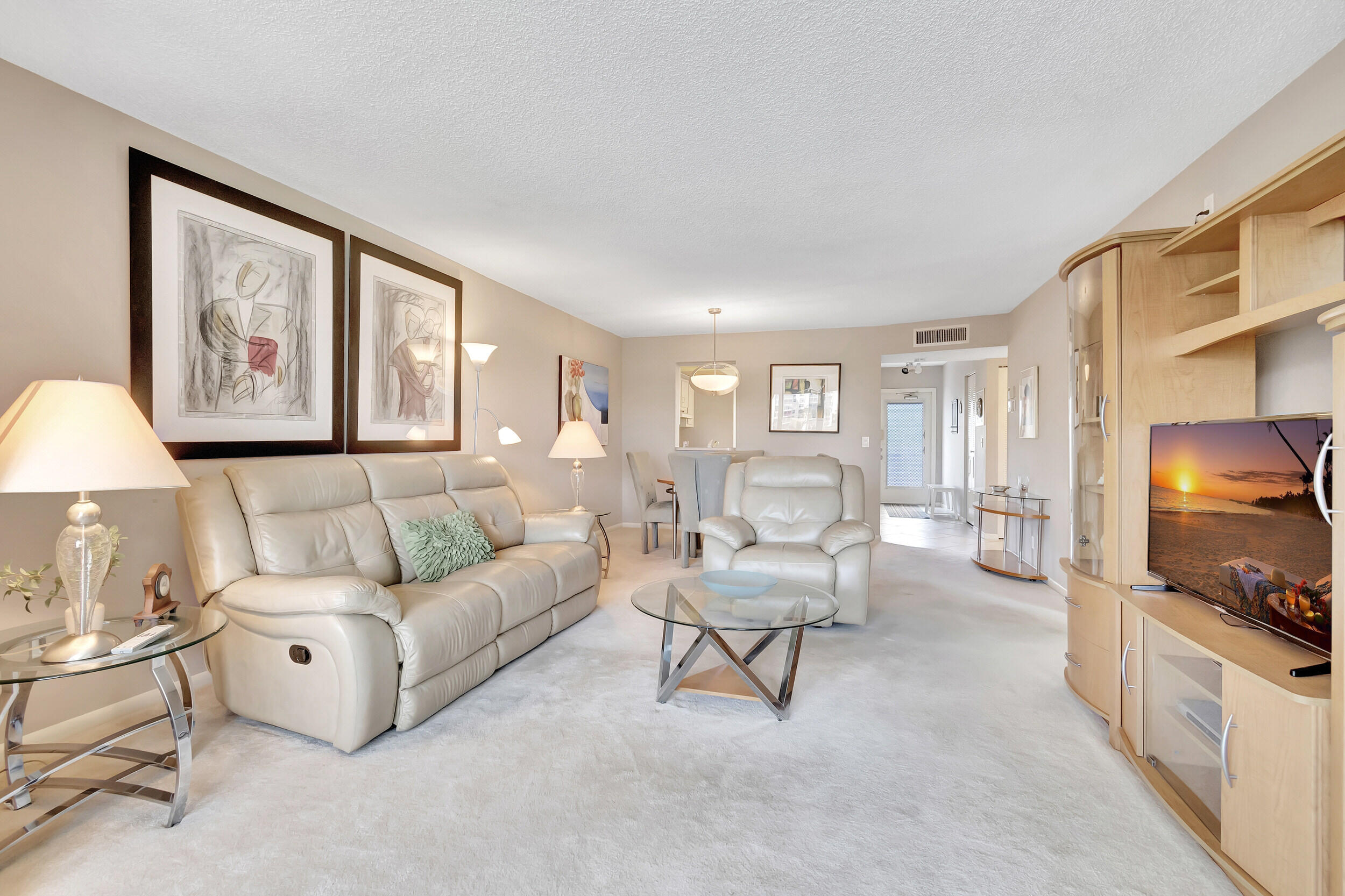 VILLAGES OF ORIOLE ABBEY CONDO - Residential