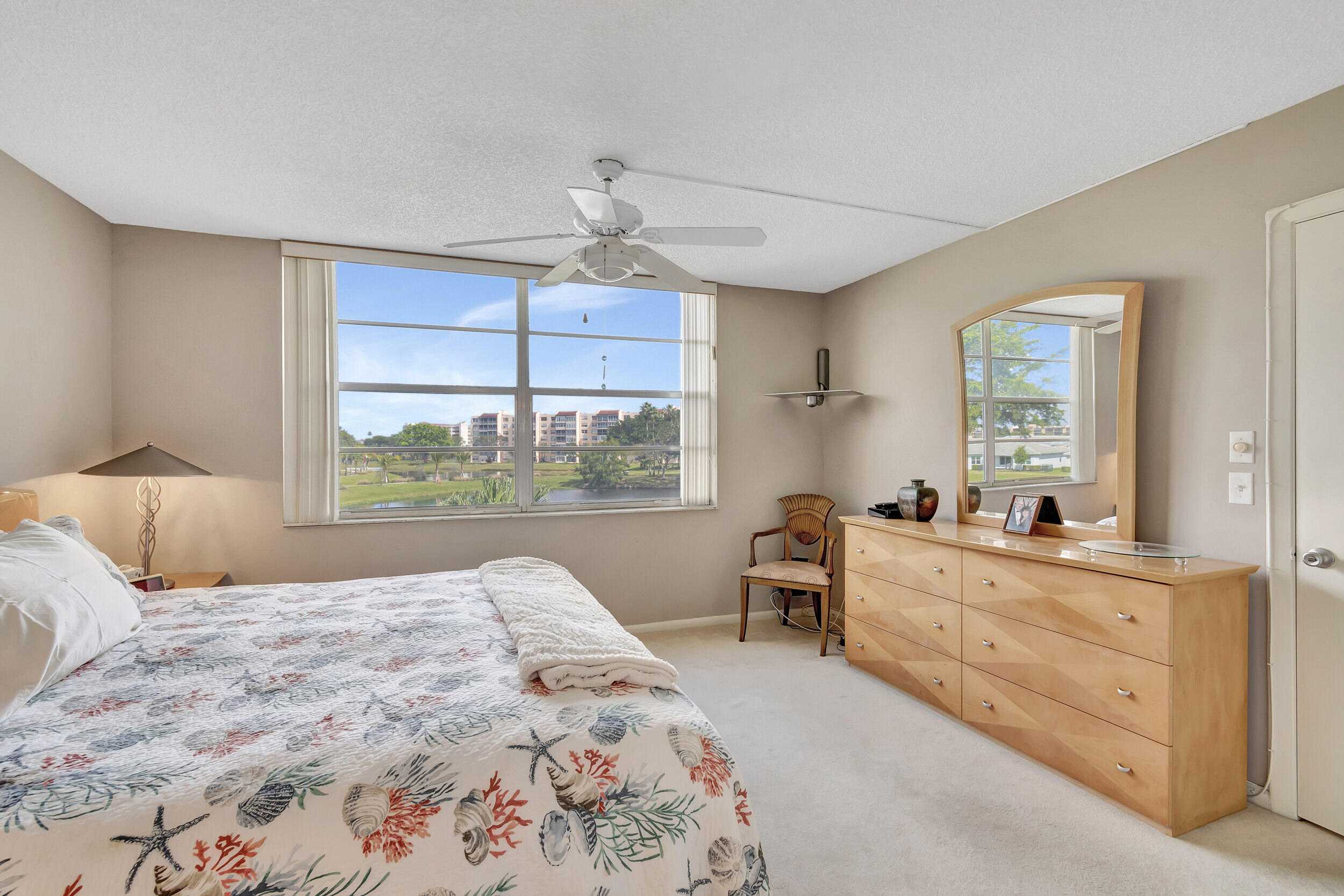 VILLAGES OF ORIOLE ABBEY CONDO - Residential