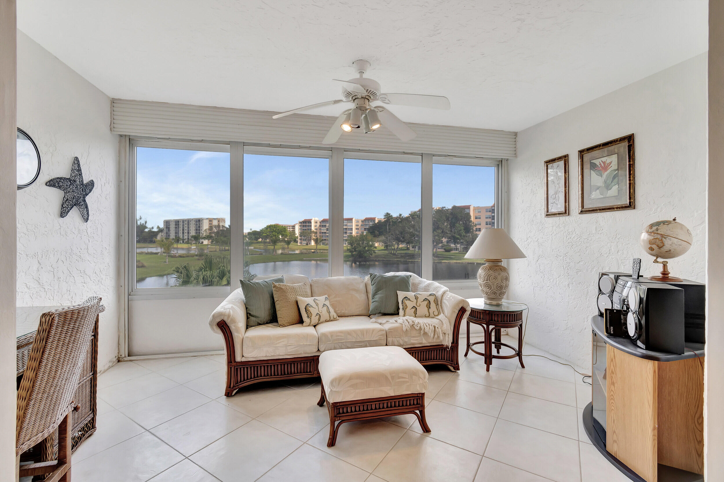 VILLAGES OF ORIOLE ABBEY CONDO - Residential