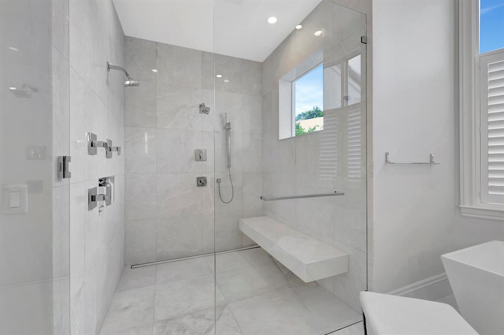 BOCA BAY COLONY - Residential