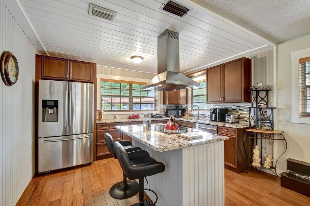 Photo of 502 Sandpiper Circle #502, Delray Beach, FL 33445 (MLS # F10475649)