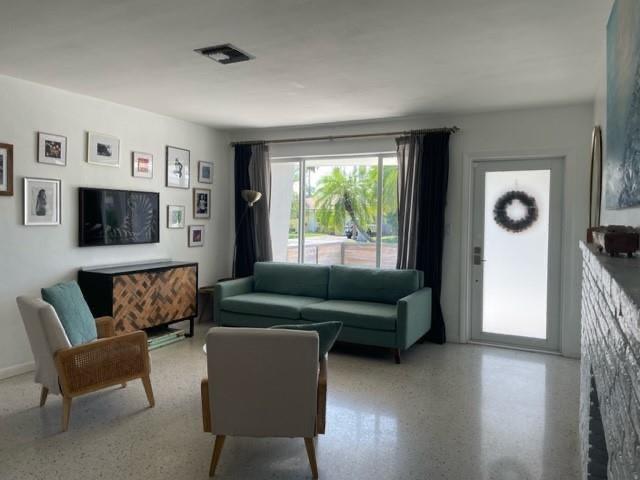 615 N 32nd Ave