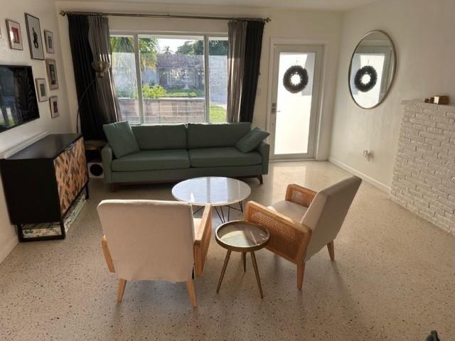 Orangebrook Golf Ests - Residential
