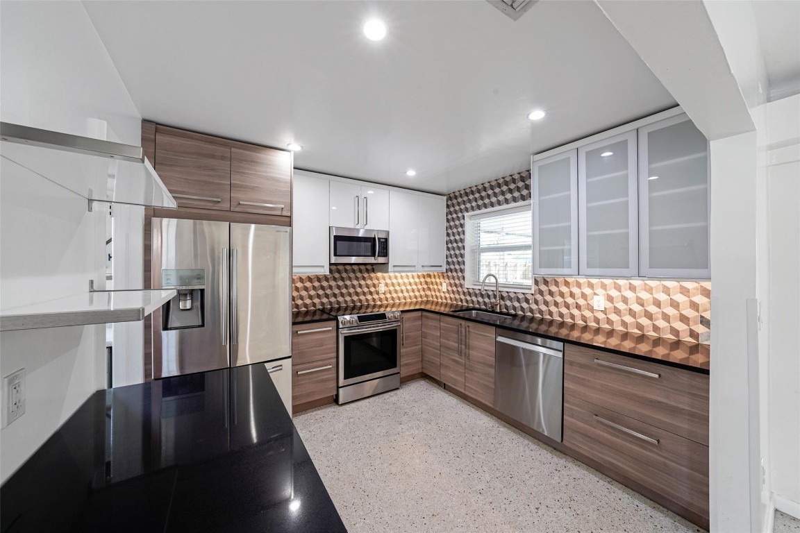 Orangebrook Golf Ests - Residential