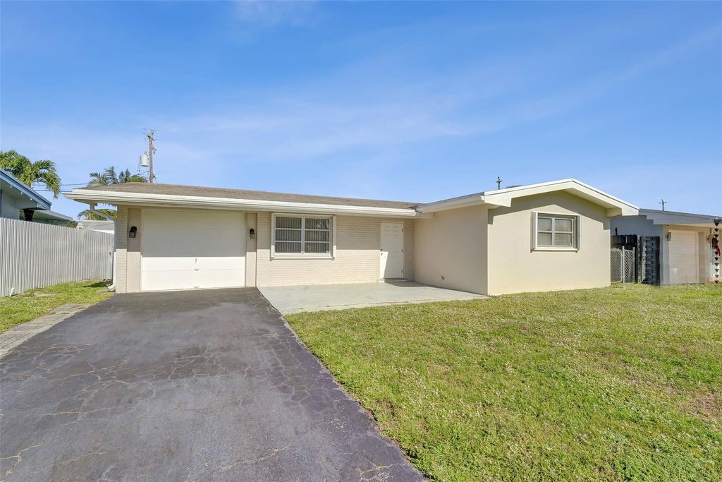 Photo of 8211 NW 10th Street, Pembroke Pines, FL 33024 (MLS # F10543009)