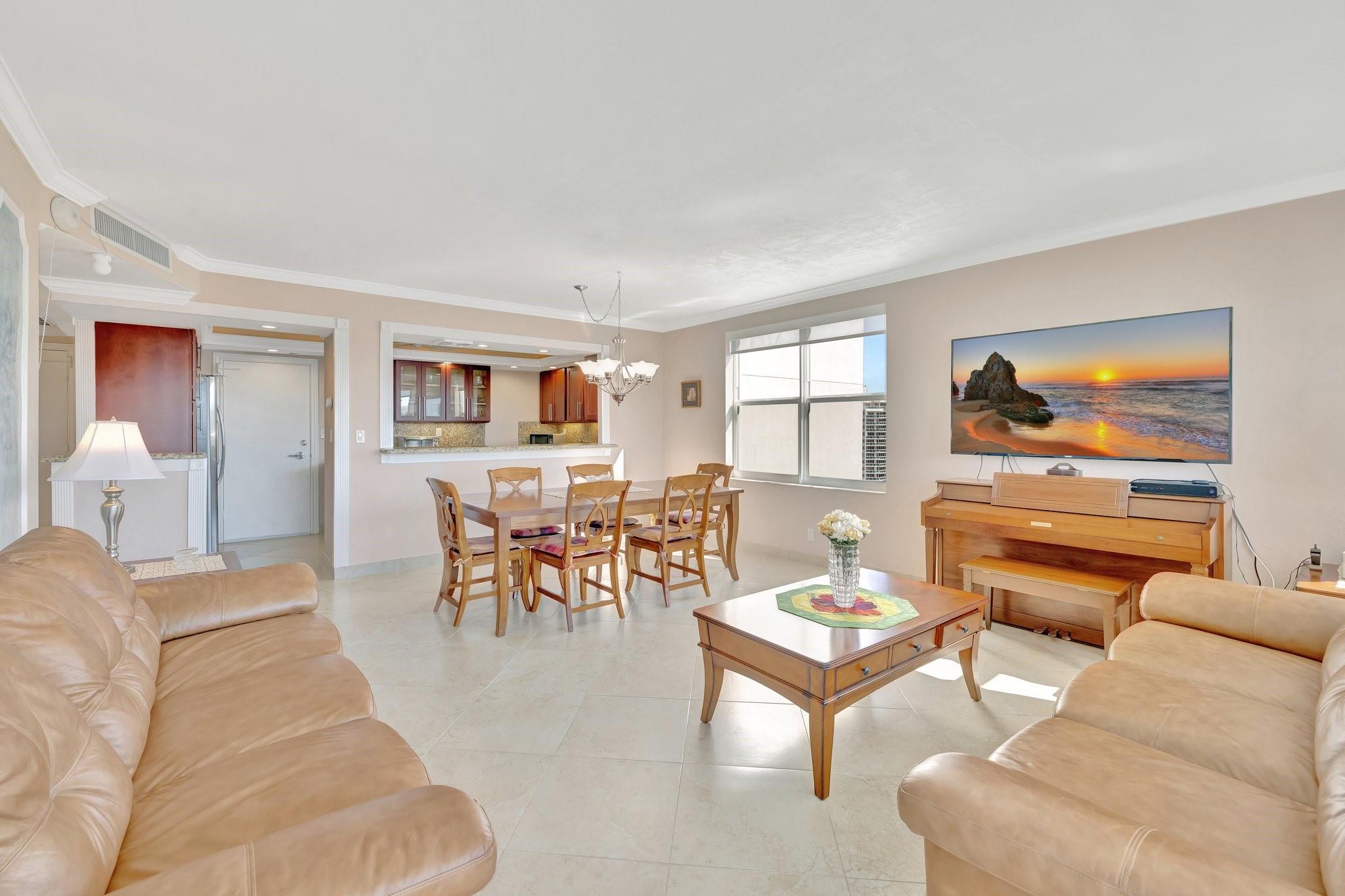 3300 NE 36th St 1516