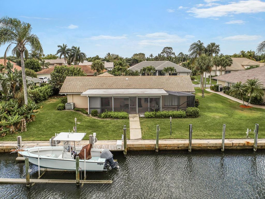 Photo of 8967 SE Star Island Way, Hobe Sound, FL 33455 (MLS # R11039363)