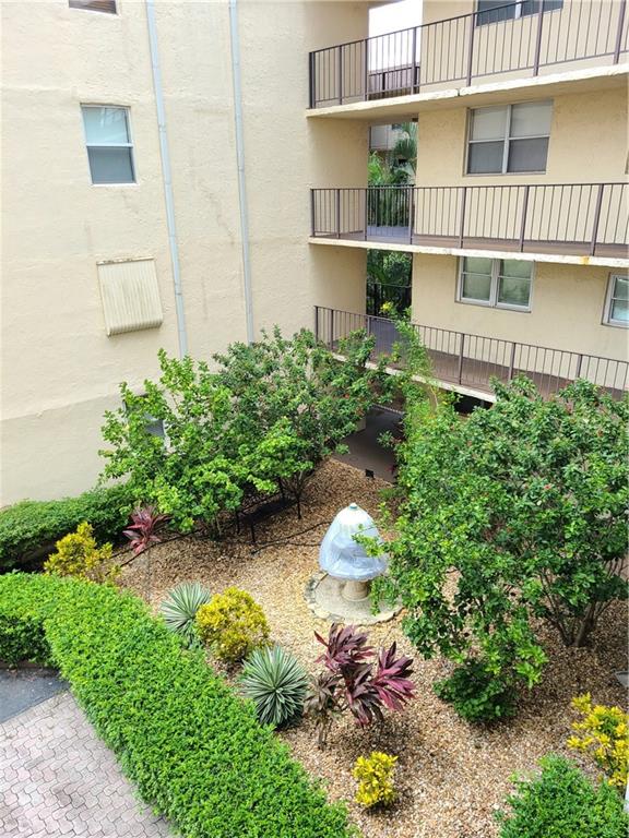 SOMERSET H - Residential