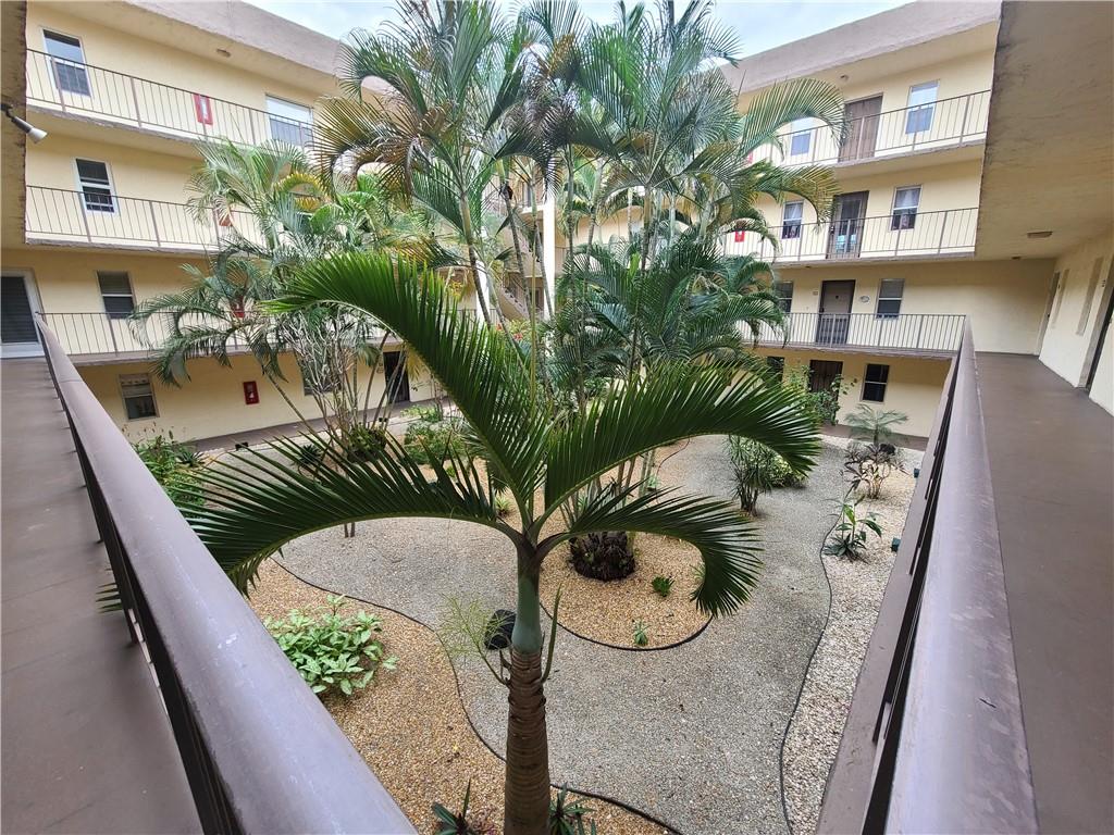 SOMERSET H - Residential