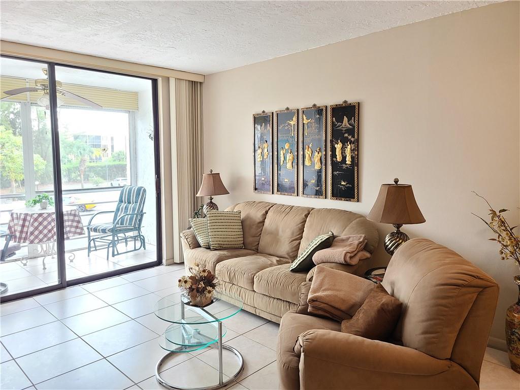 SOMERSET H - Residential