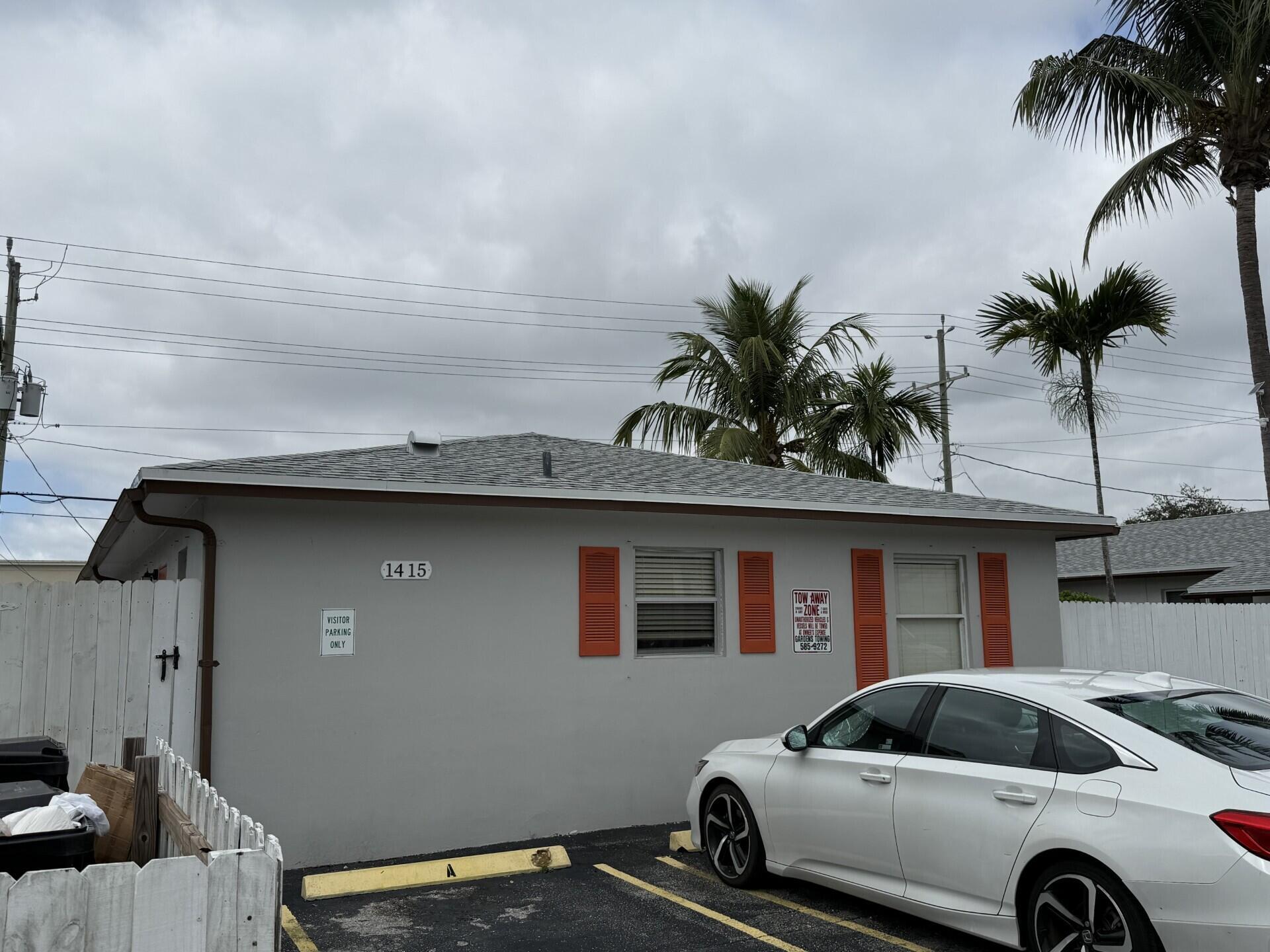 NORTH LAKE WORTH - Residential Lease