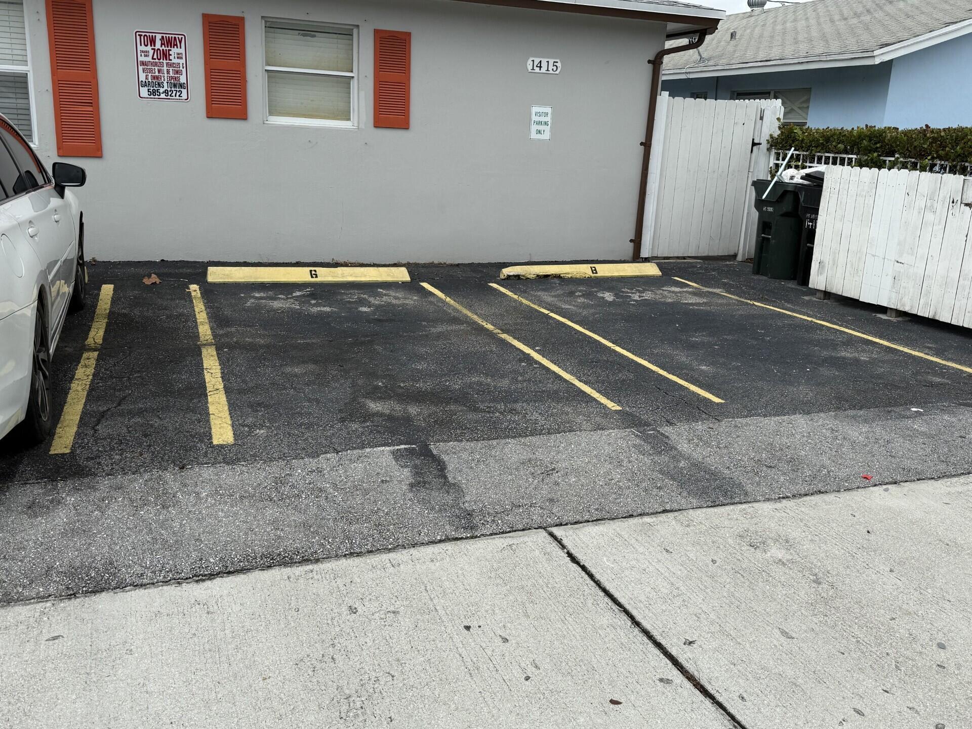 NORTH LAKE WORTH - Residential Lease