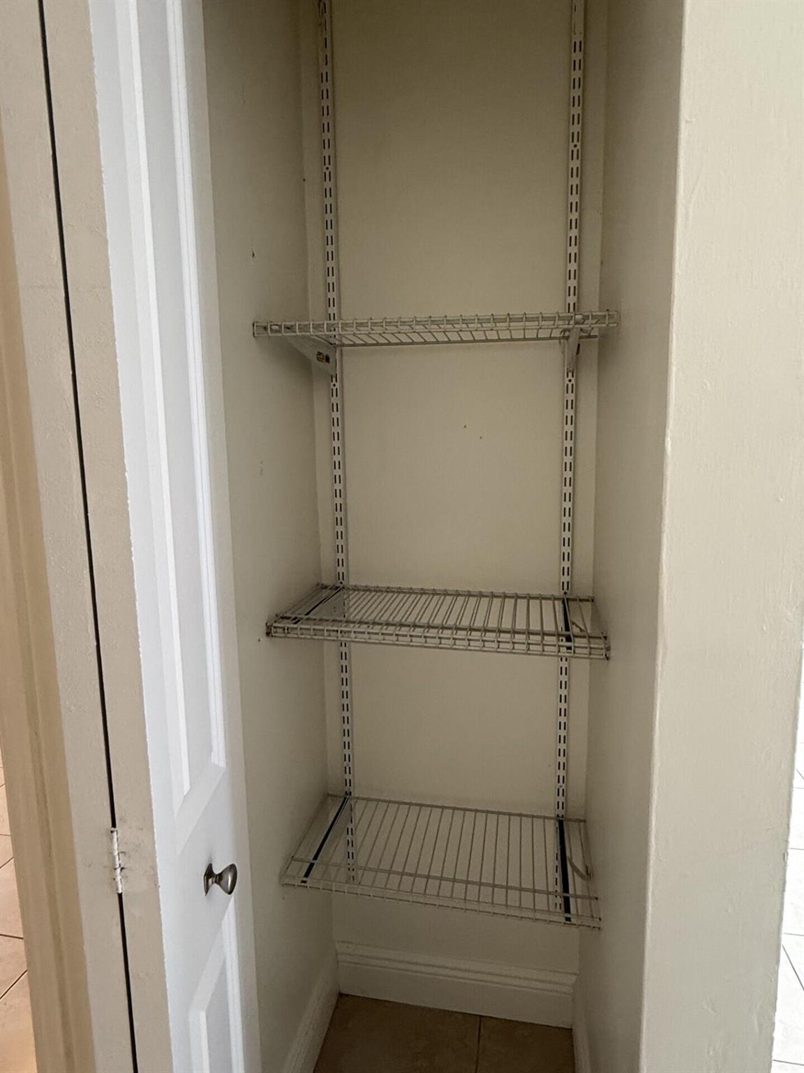 NORTH LAKE WORTH - Residential Lease