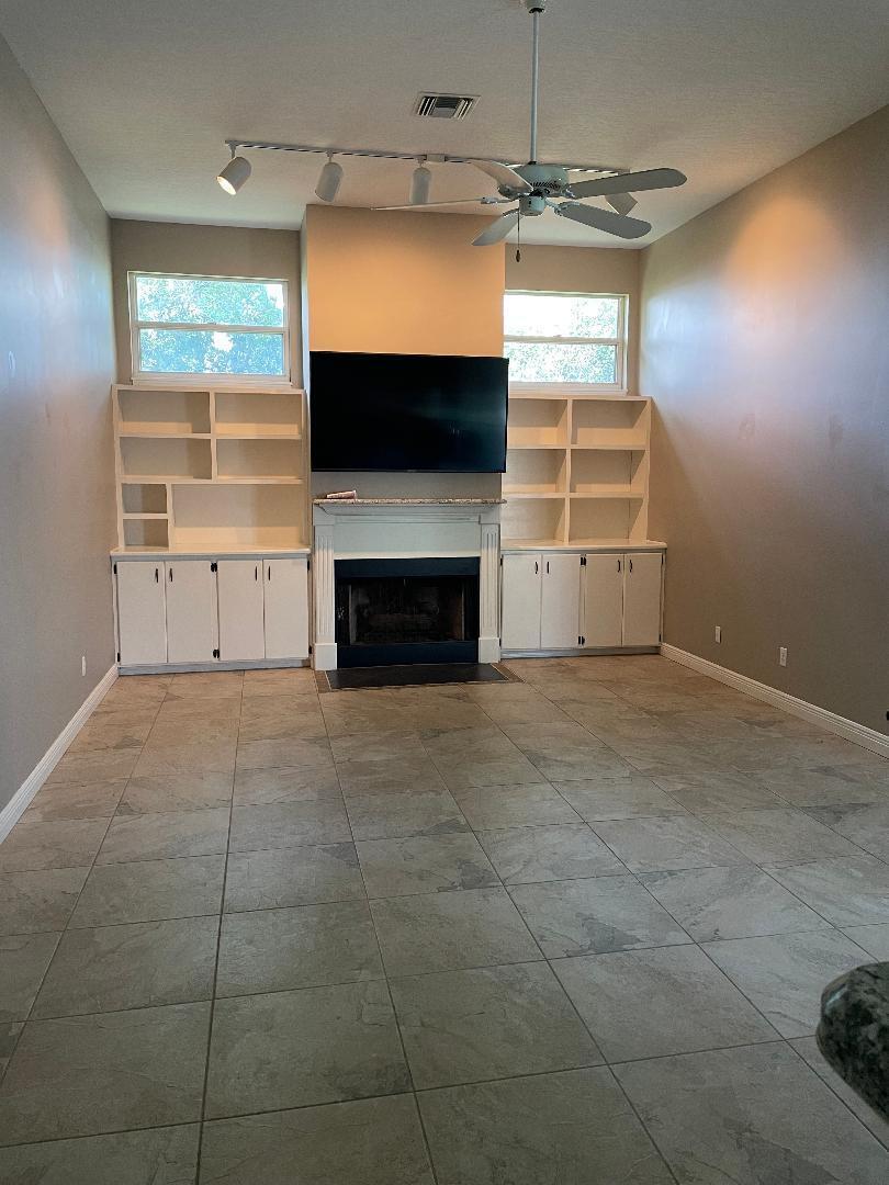 SOUTH MOON UNDER SUB - Residential