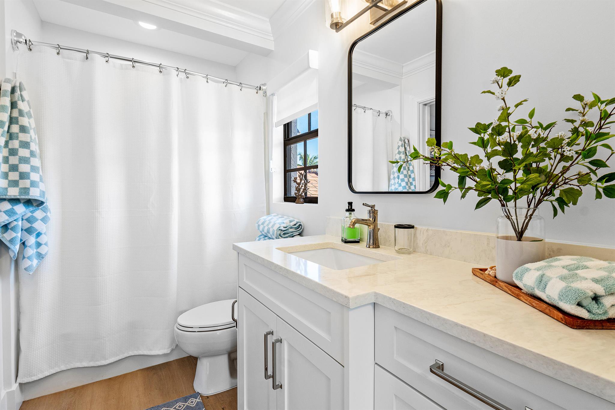 TROPIC ISLE 2ND SEC - Residential