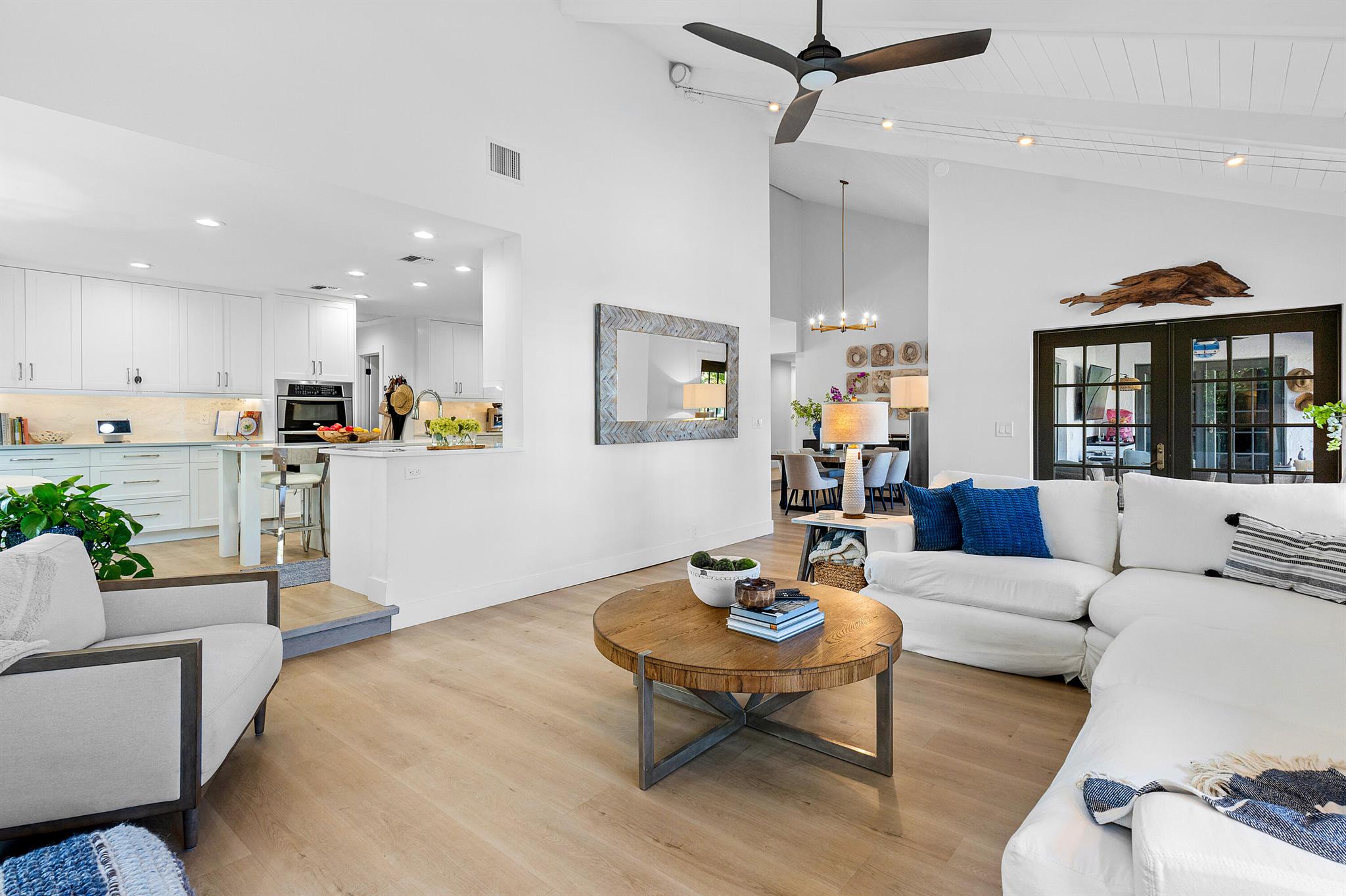 TROPIC ISLE 2ND SEC - Residential