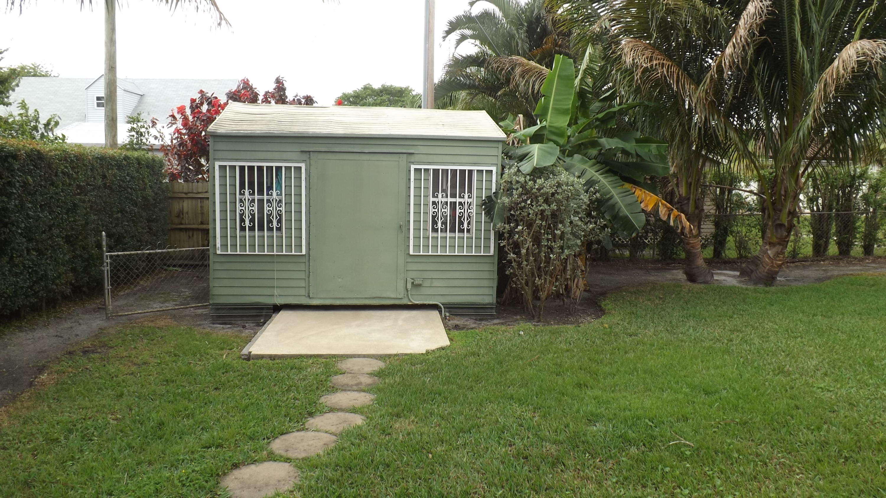 PALM SPRINGS VILLAGE 4 - Residential