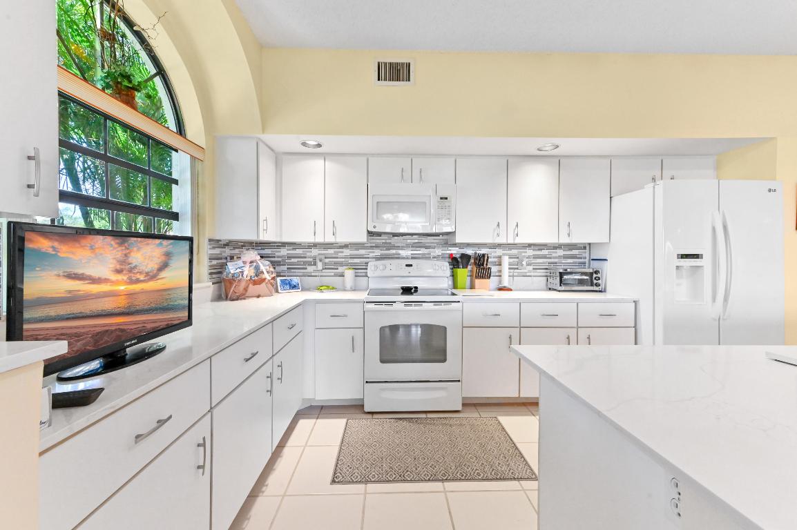 8033 Aberdeen Drive 102