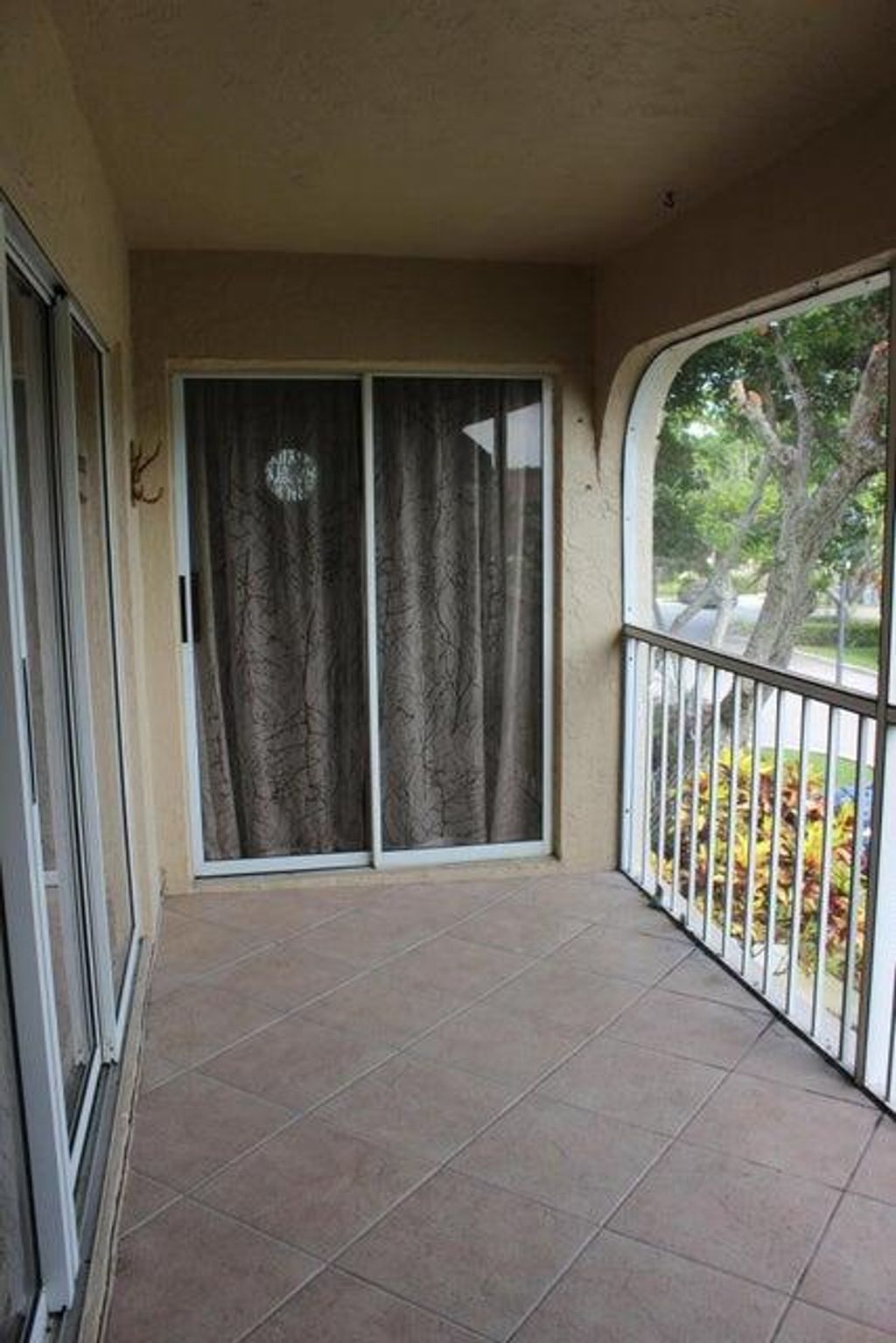 Photo of 6560 Via Regina, Boca Raton, FL 33433 (MLS # R11118571)