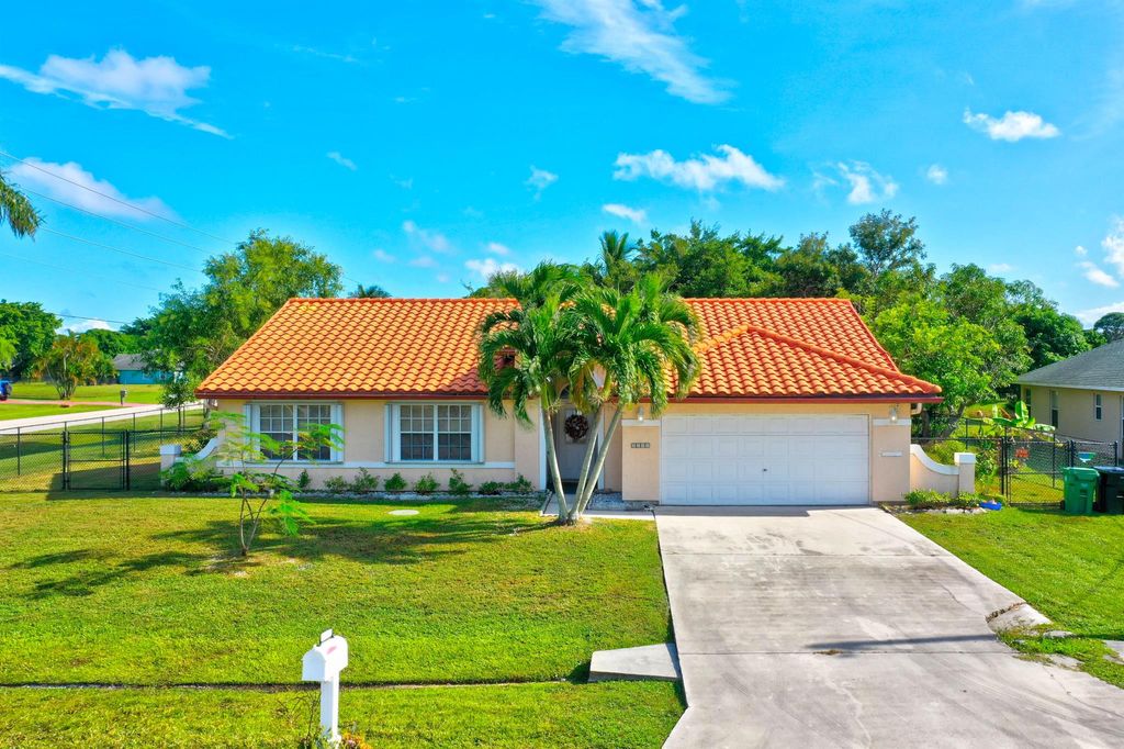 Photo of 2593 SE Lyman Circle, Port St Lucie, FL 34952 (MLS # R10935320)