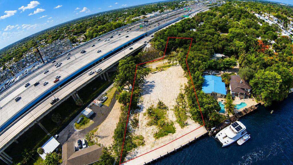 2060 SW 16th Court