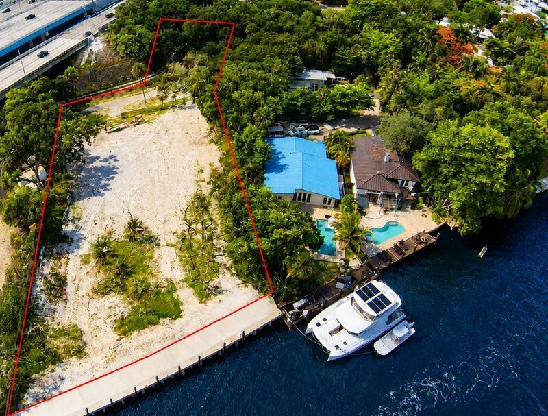 2060 SW 16th Court