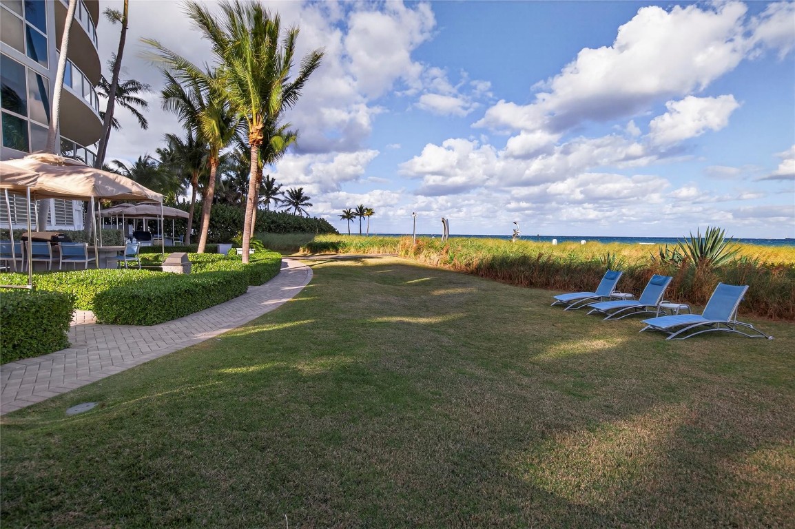 Coconut Grove Residneces - Residential