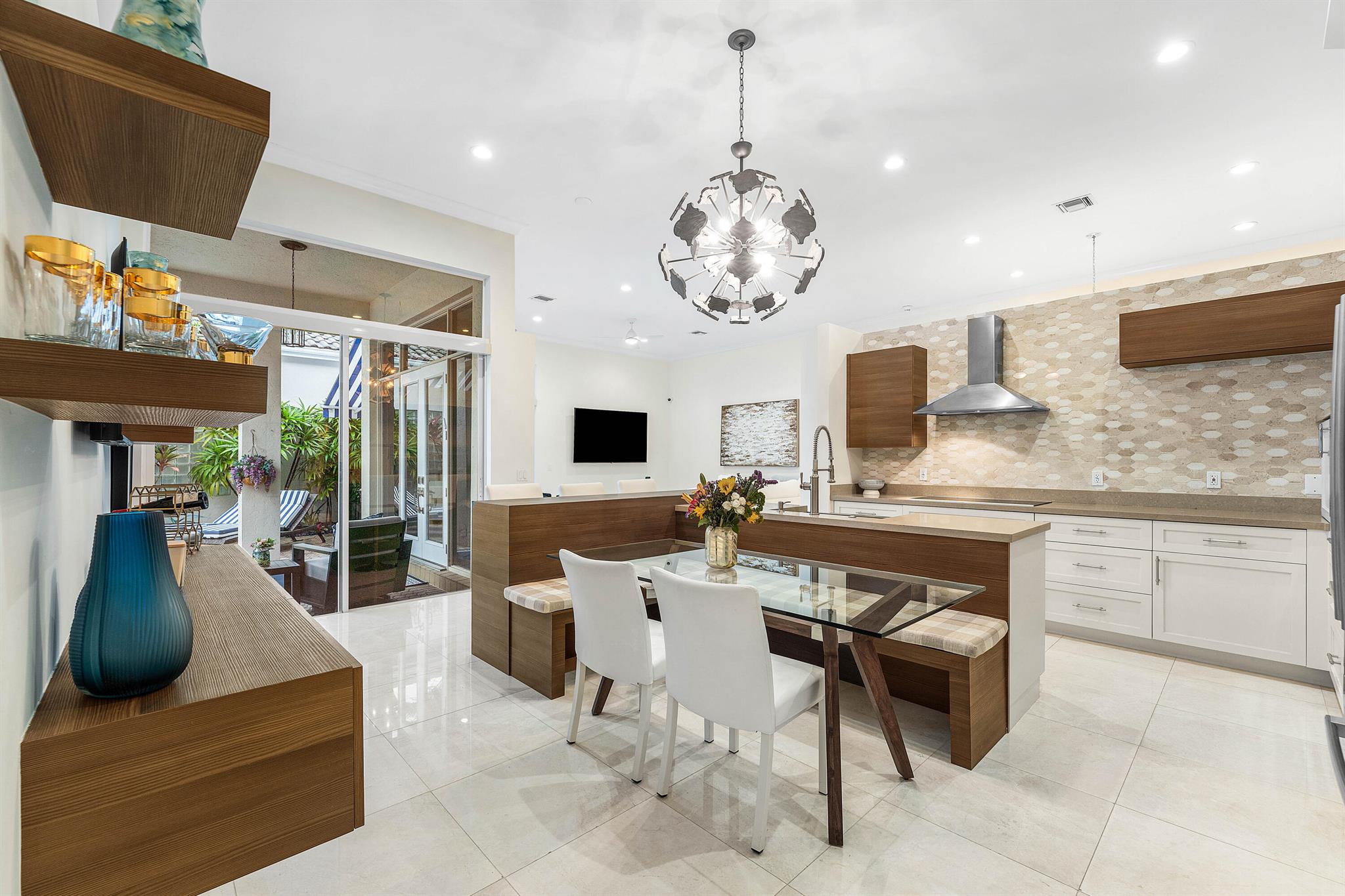 BANYANS - Residential Lease