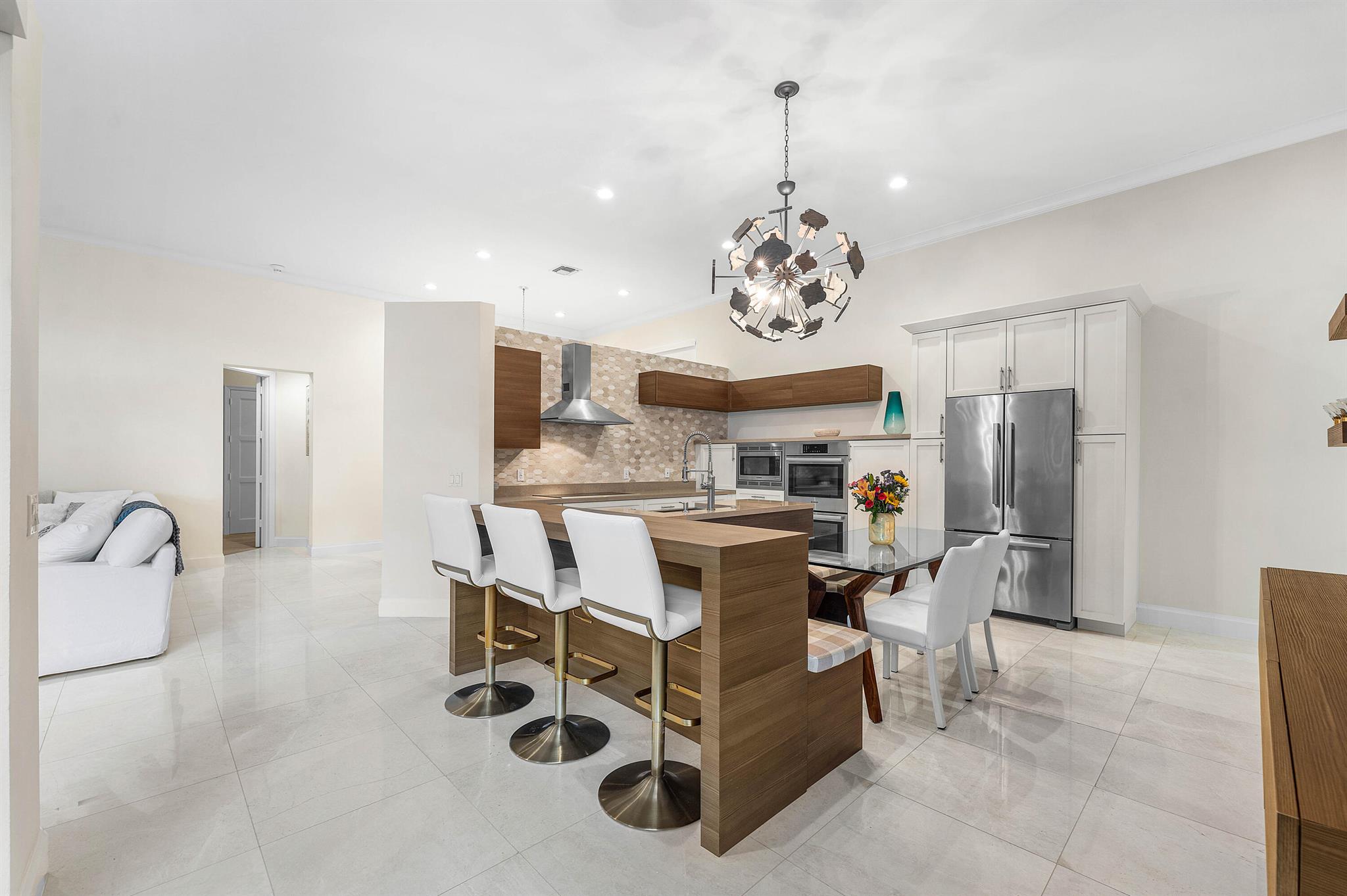 BANYANS - Residential Lease