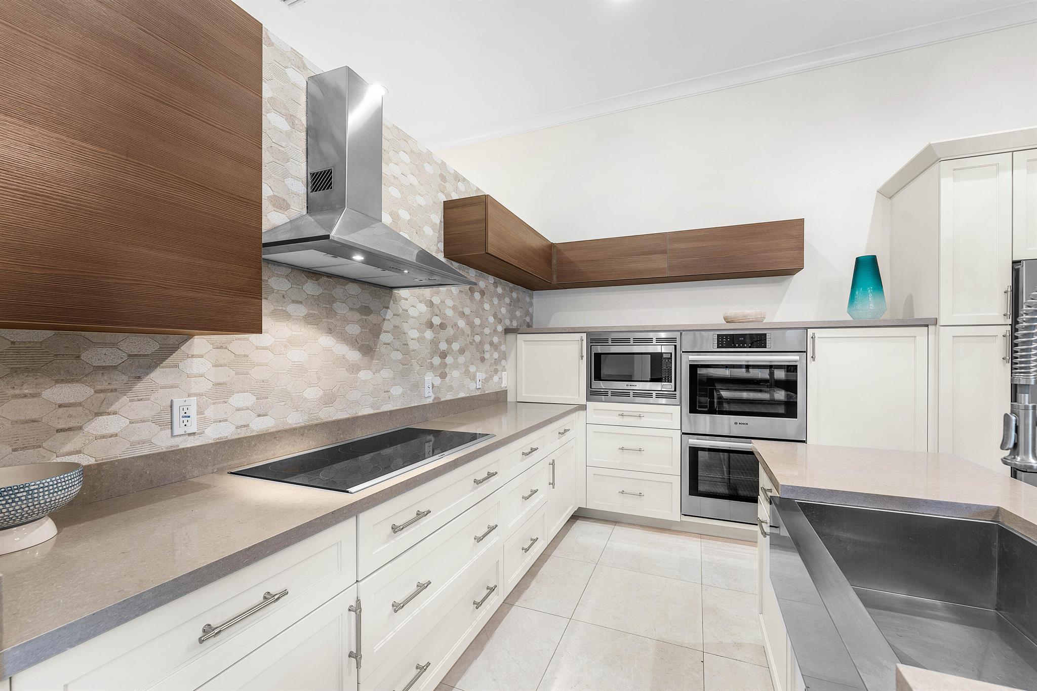 BANYANS - Residential Lease