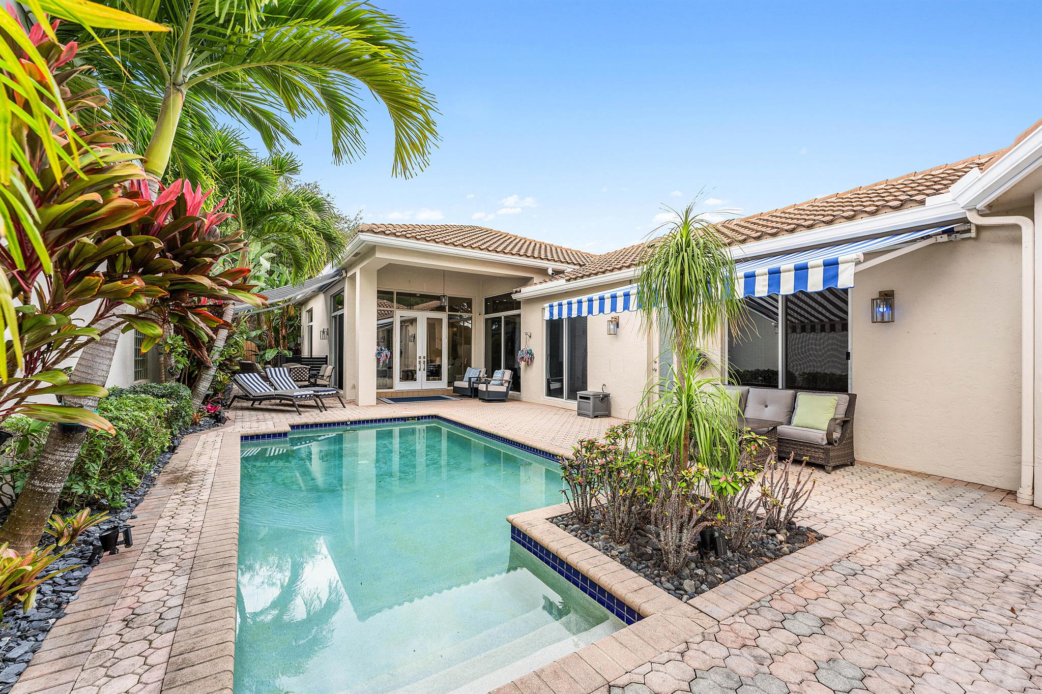 BANYANS - Residential Lease