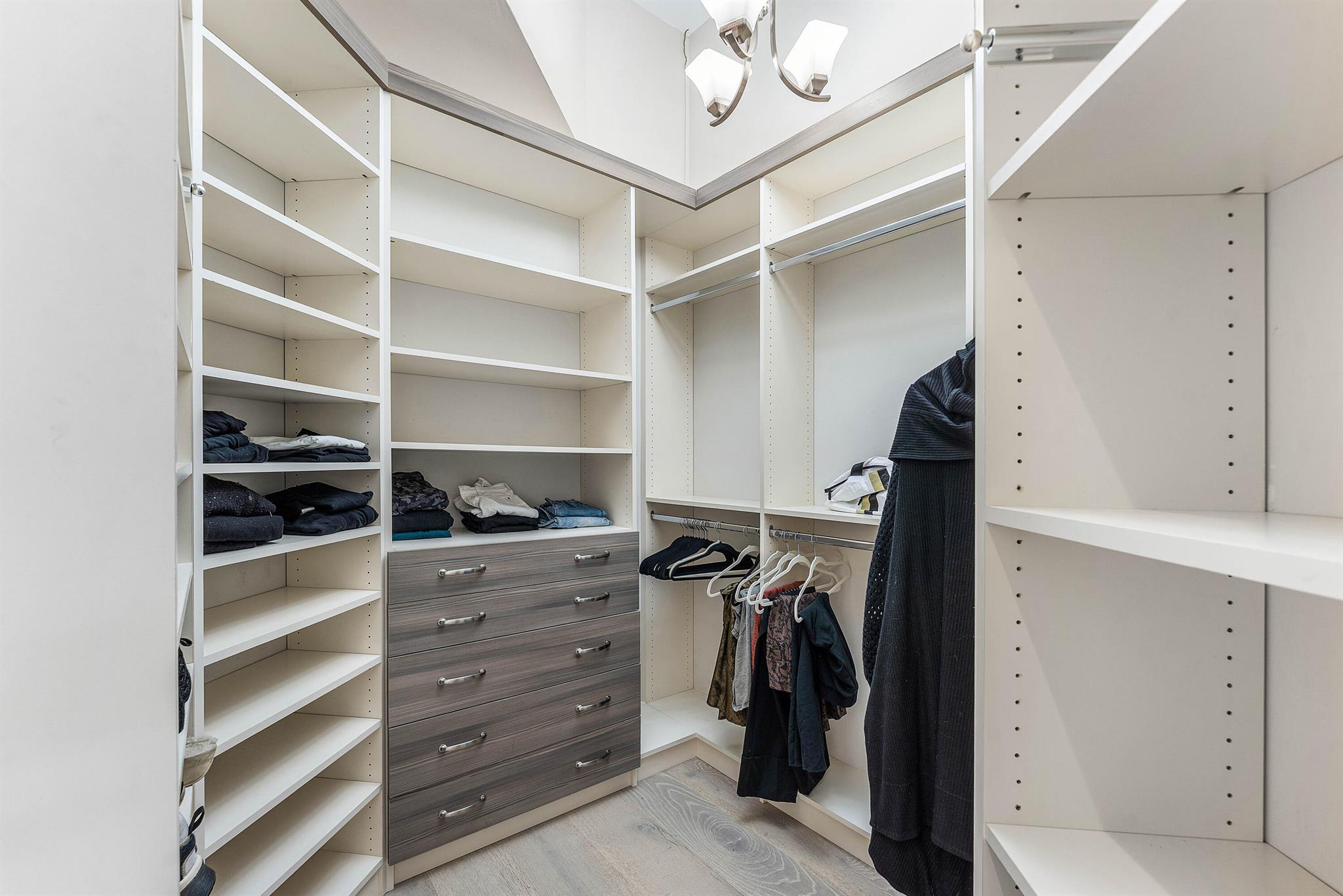 BANYANS - Residential Lease