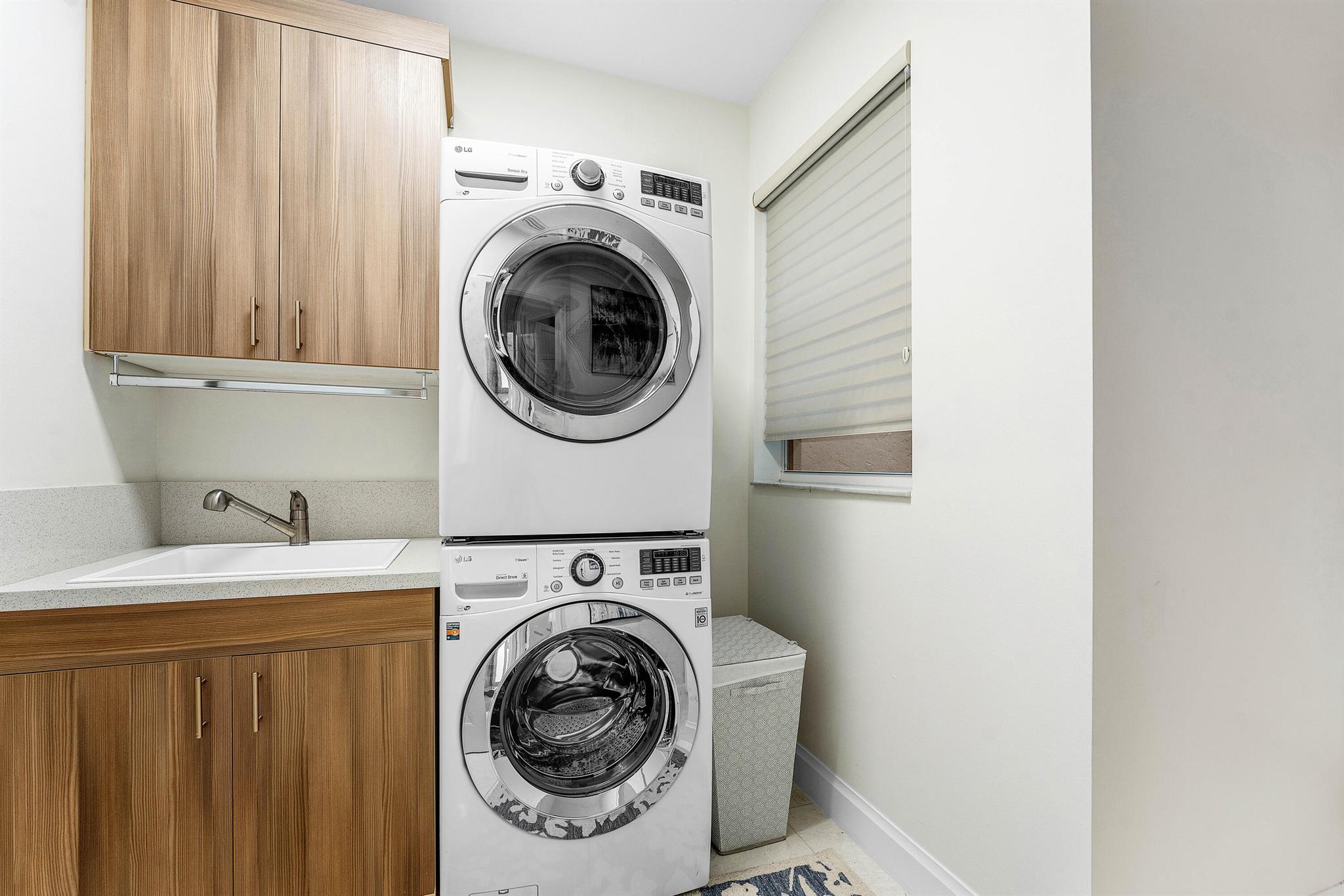 BANYANS - Residential Lease