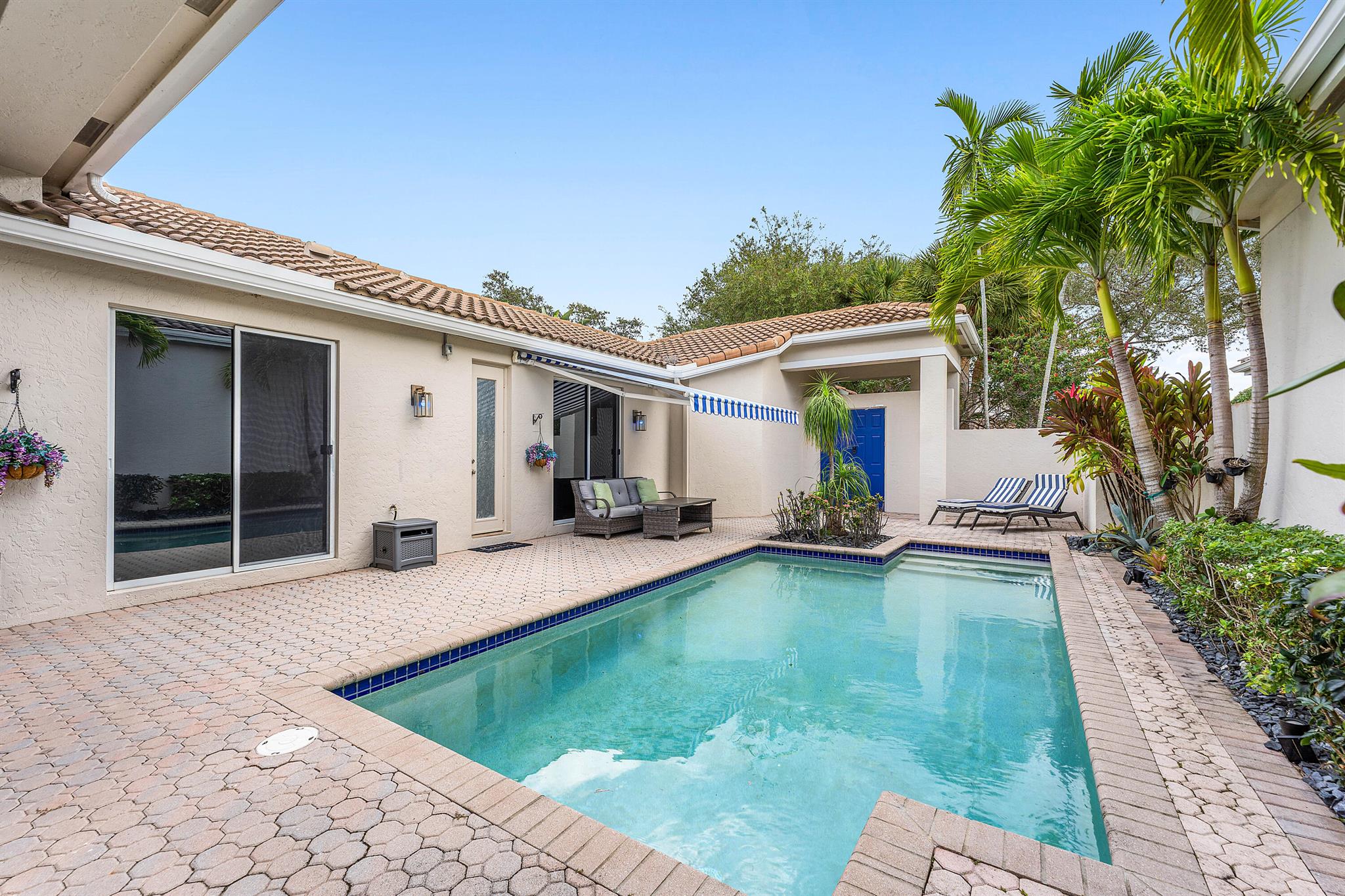 BANYANS - Residential Lease