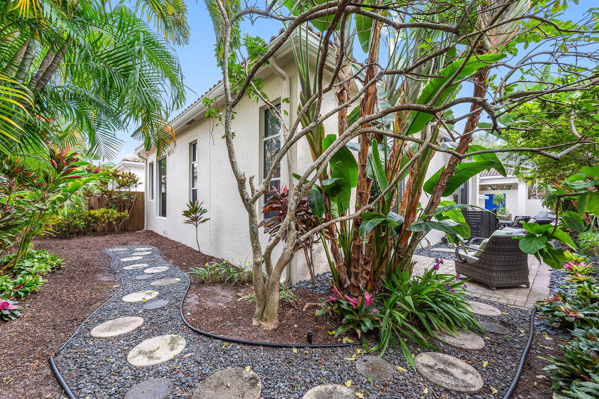 BANYANS - Residential Lease