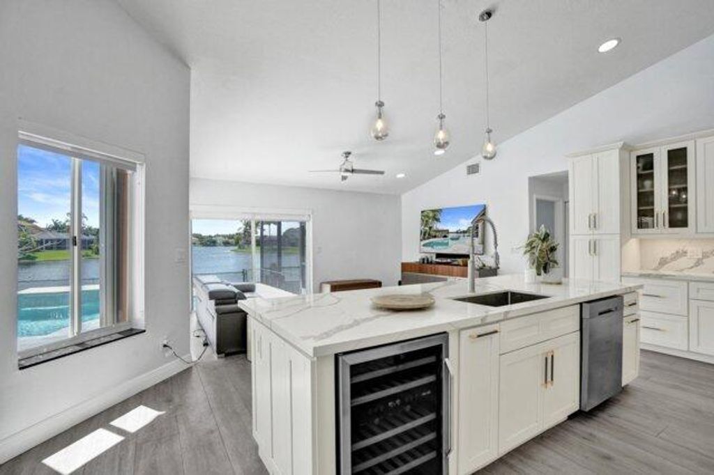 Photo of 10248 SW 12th Street, Pembroke Pines, FL 33025 (MLS # B26016451)