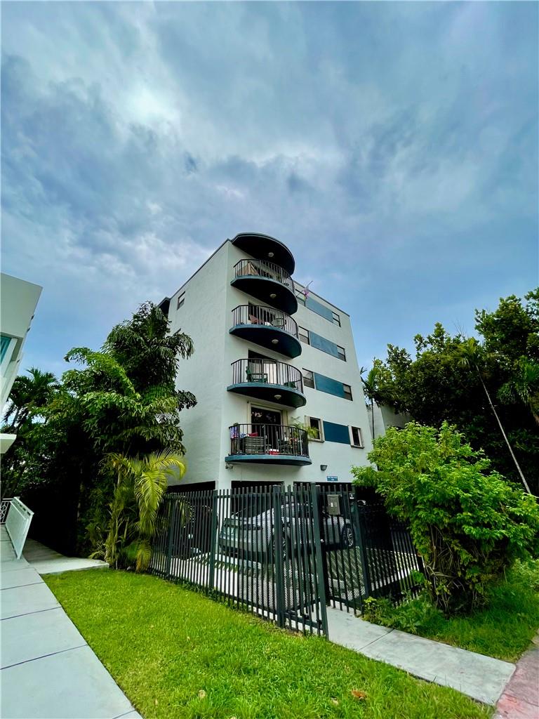 West Side Plaza Condo - Residential Lease