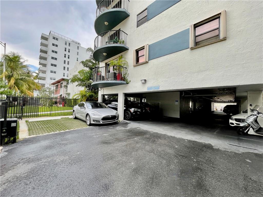 West Side Plaza Condo - Residential Lease