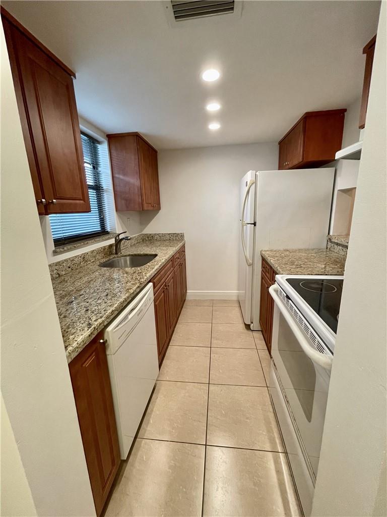 West Side Plaza Condo - Residential Lease
