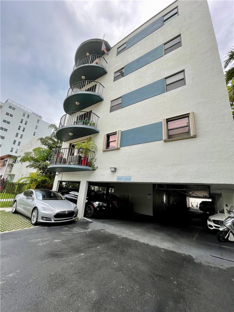 West Side Plaza Condo - Residential Lease