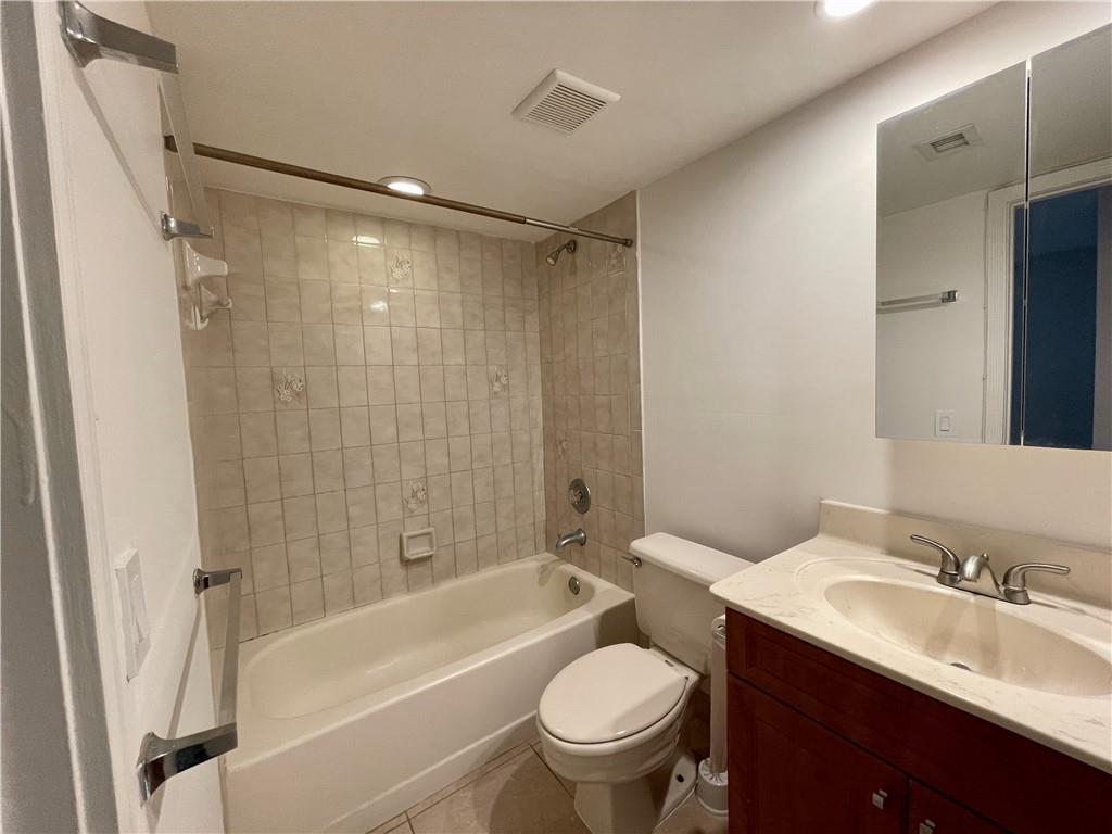 West Side Plaza Condo - Residential Lease