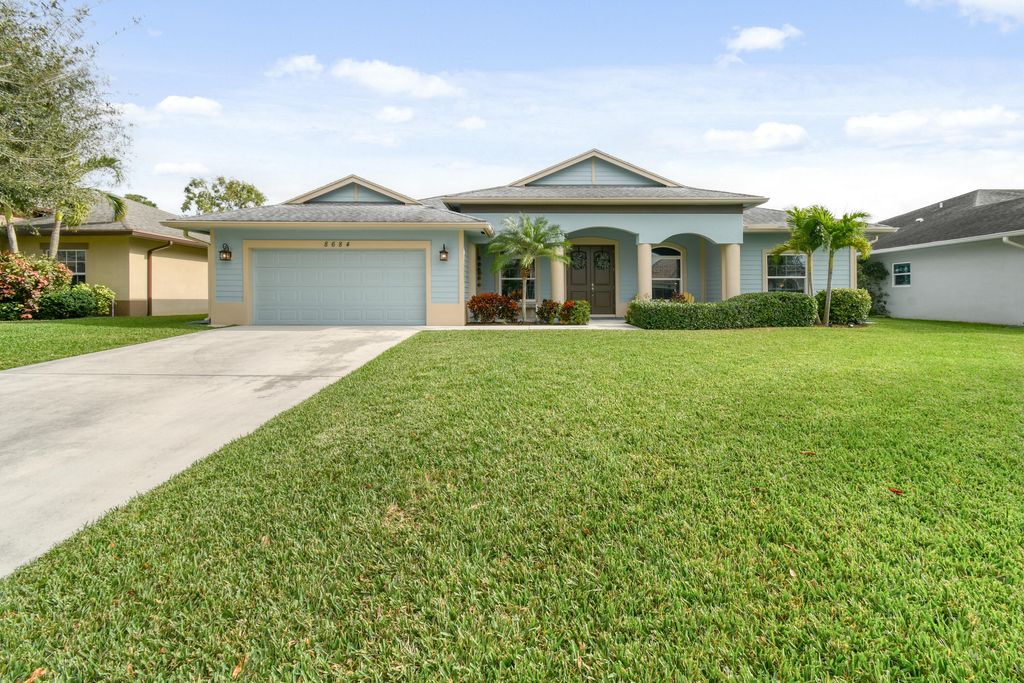 Photo of 8684 SE Pinehaven Avenue, Hobe Sound, FL 33455 (MLS # R10954507)