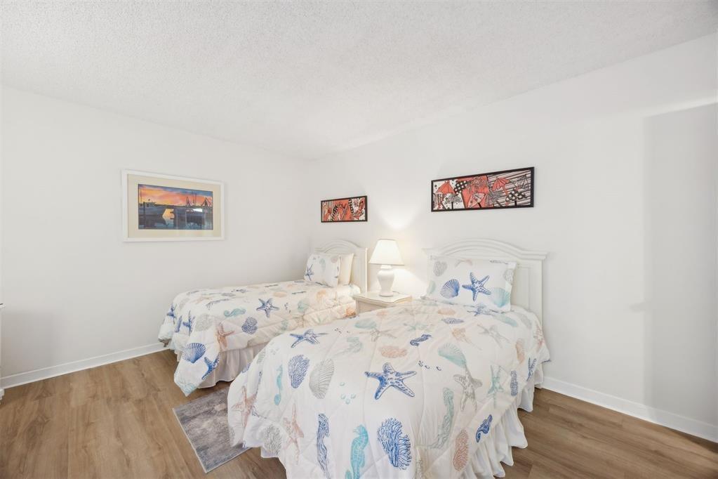 Beach Wood Villas - Residential